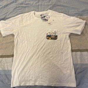 Uniqlo Graphic Pocket T-Shitt